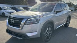 2025 Nissan Pathfinder Platinum