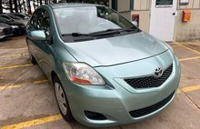 2010 Toyota Yaris Base