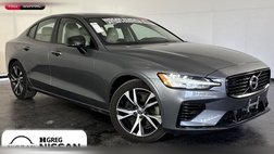 2021 Volvo S60 Recharge T8 R-Design Expression
