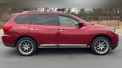 2017 Nissan Pathfinder Platinum