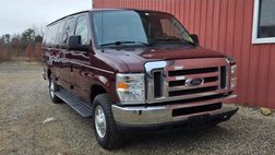2010 Ford E-Series E-350 XLT Super Duty Extended Passenger Van