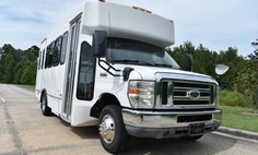 2010 Ford E-Series Van E-450 SD