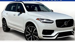 2023 Volvo XC90 Recharge T8 Plus Dark Theme