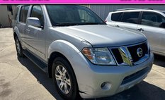 2012 Nissan Pathfinder Silver Edition