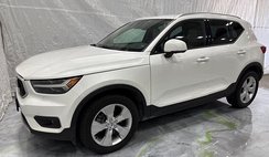 2022 Volvo XC40 T5 Momentum