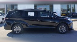 2026 Toyota Sienna LE 8-Passenger