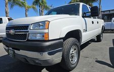 2005 Chevrolet Silverado 2500HD LS