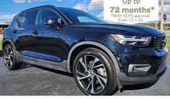 2022 Volvo XC40 T5 R-Design