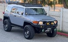 2014 Toyota FJ Cruiser Base