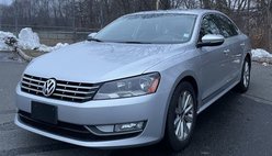 2012 Volkswagen Passat SEL