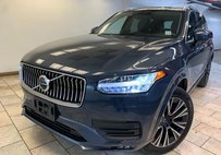 2022 Volvo XC90 T6 Momentum 7-Passenger