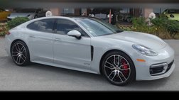 2022 Porsche Panamera GTS