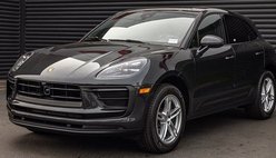 2025 Porsche Macan T