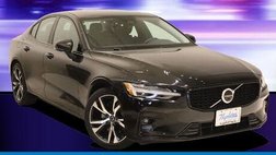 2024 Volvo S60 B5 Plus Dark Theme