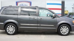 2016 Chrysler Town and Country Limited Platinum