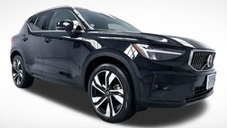 2024 Volvo XC40 B5 Plus Bright Theme