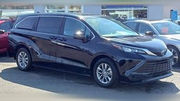 2025 Toyota Sienna LE 8-Passenger