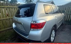 2013 Toyota Highlander Base