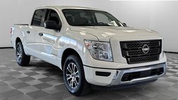 2024 Nissan Titan SV