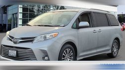 2020 Toyota Sienna XLE