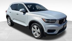2020 Volvo XC40 T5 Momentum