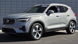 2024 Volvo XC40 B5 Plus Bright Theme