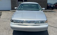 1996 Ford Crown Victoria LX