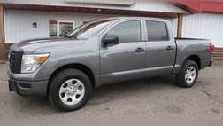 2023 Nissan Titan SV