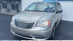 2014 Chrysler Town and Country Touring-L