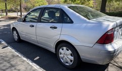 2005 Ford Focus ZX4 SE