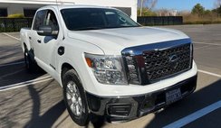 2017 Nissan Titan SV