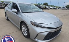 2026 Toyota Camry LE FWD