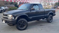 2000 Chevrolet S-10 Base