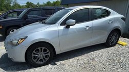 2020 Toyota Yaris LE