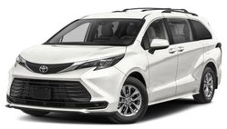 2026 Toyota Sienna LE 8-Passenger
