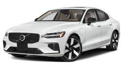 2023 Volvo S60 Recharge T8 Ultimate Dark Theme