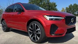 2025 Volvo XC60 B5 Ultra Dark Theme