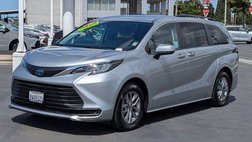 2021 Toyota Sienna LE 8-Passenger