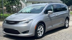 2017 Chrysler Pacifica Touring Plus