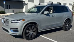 2025 Volvo XC90 T8 Ultra Bright Theme 6P