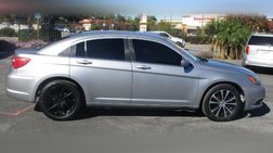 2013 Chrysler 200 Touring