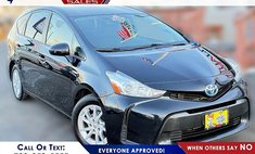 2016 Toyota Prius v Two