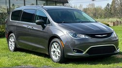 2017 Chrysler Pacifica Touring Plus