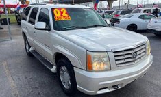 2002 Cadillac Escalade Base
