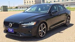 2023 Volvo S60 B5 Core Dark Theme