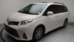 2020 Toyota Sienna XLE