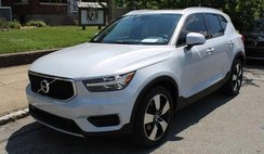 2020 Volvo XC40 T5 Momentum
