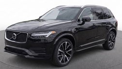 2022 Volvo XC90 T6 Momentum 7-Passenger