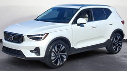 2023 Volvo XC40 B5 Ultimate Bright Theme