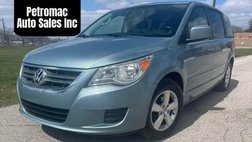 2010 Volkswagen Routan SE